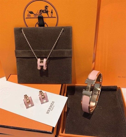 Ensemble De Luxe Hermès En Acier Inoxydable