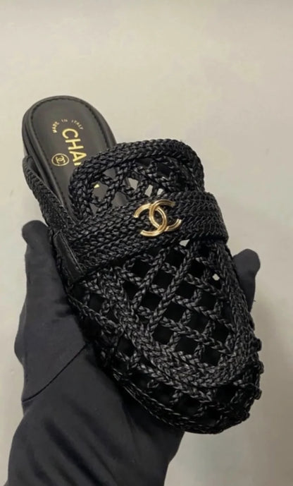 Mule Chanel tressées noires