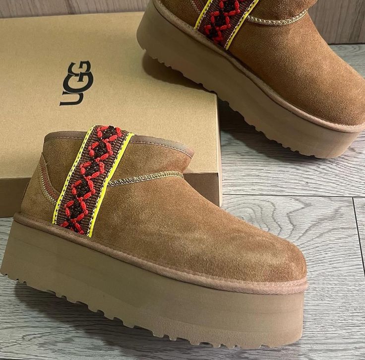 Des UGG Tendance Colorés