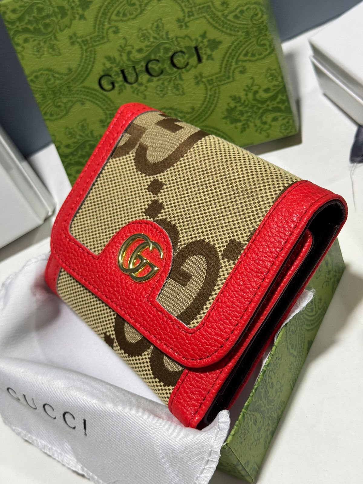 Porte Feuille Gucci en Cuir Avec Boite