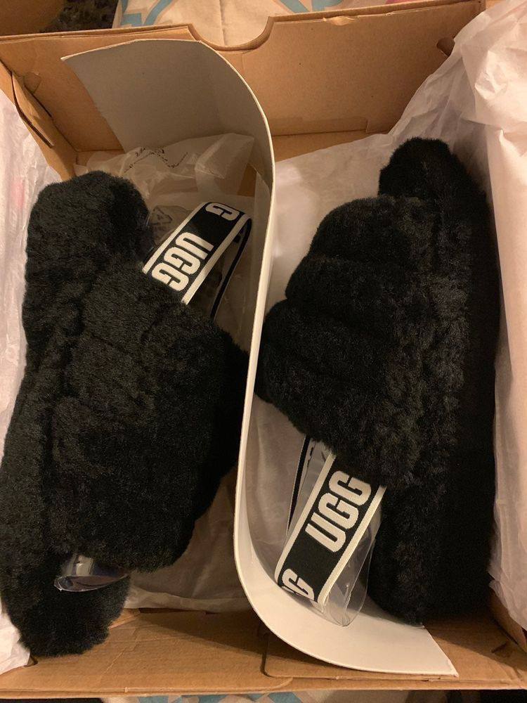 Pantoufles UGG en Couleurs