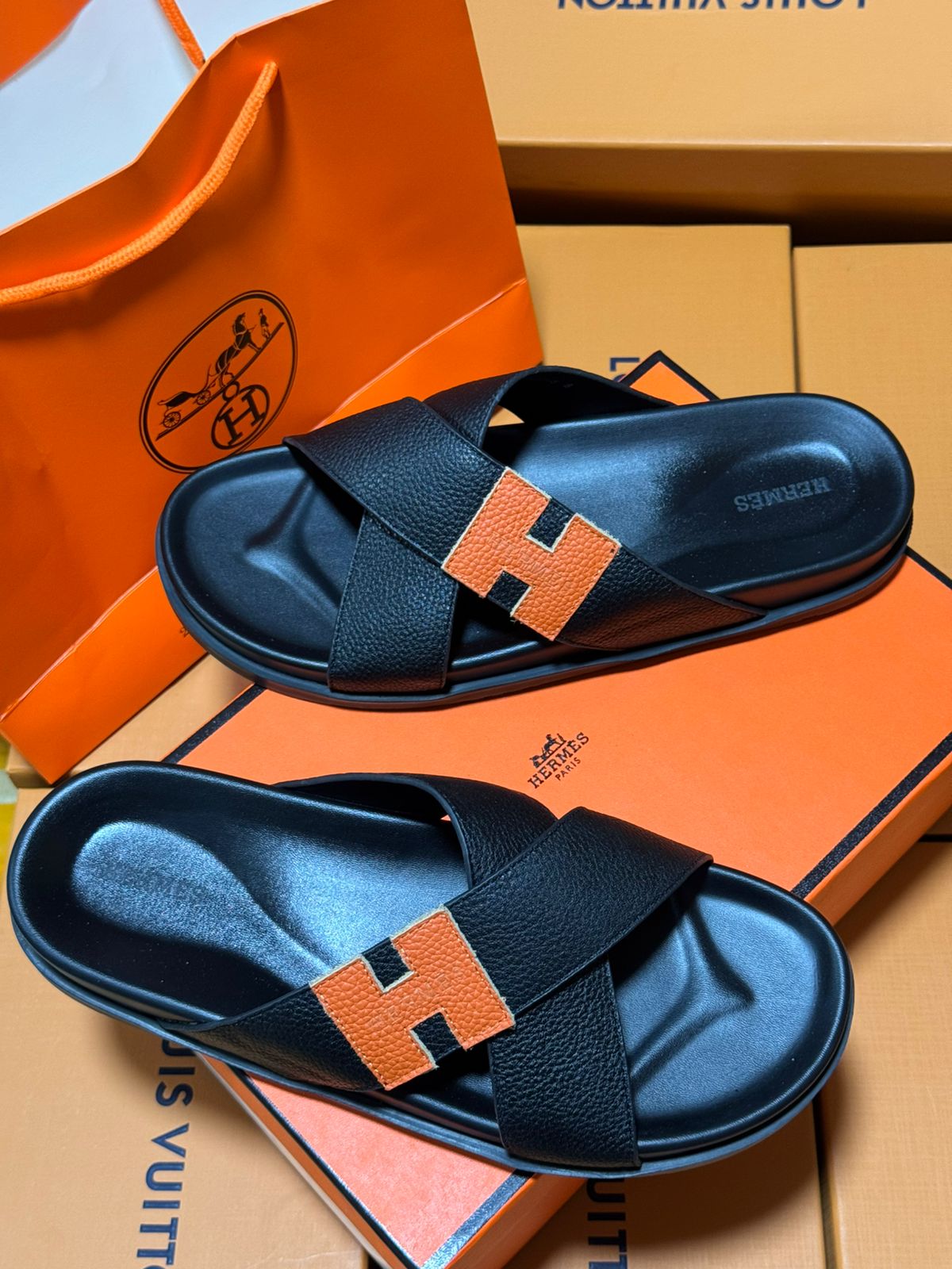 Sandale Hermès A Brides Croisées en Vrai Cuir