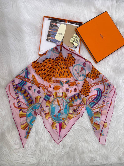 Foulard Hermès Avec boite 90/90