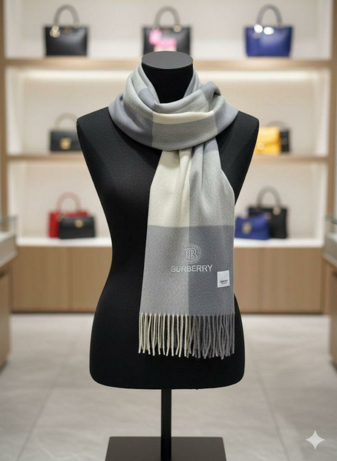 Châle Burberry Nude en laine