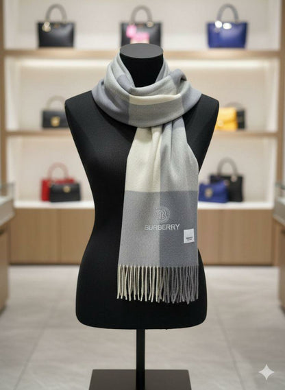 Châle Burberry Nude en laine