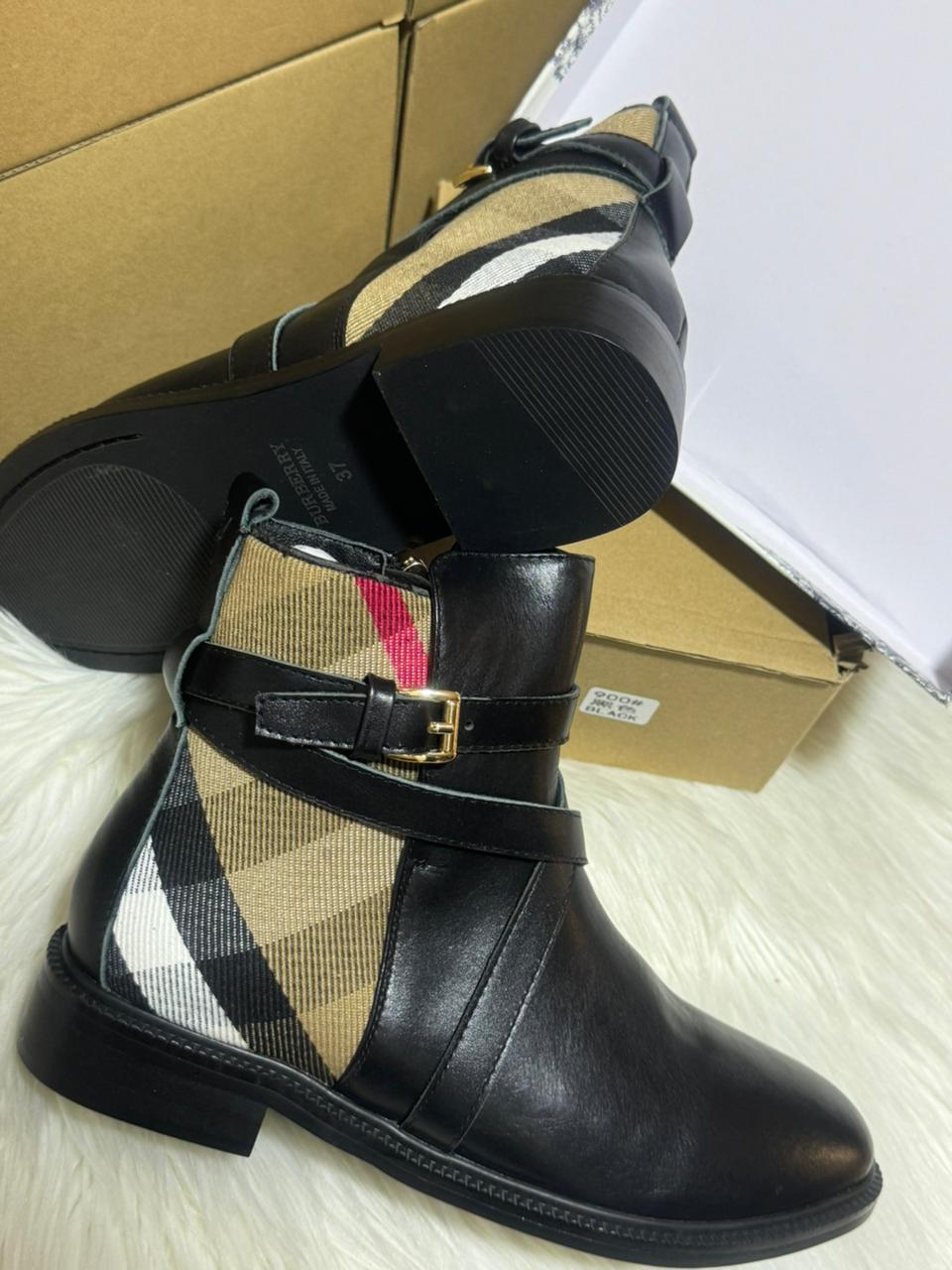 Bottine Burberry en Vrai Cuir