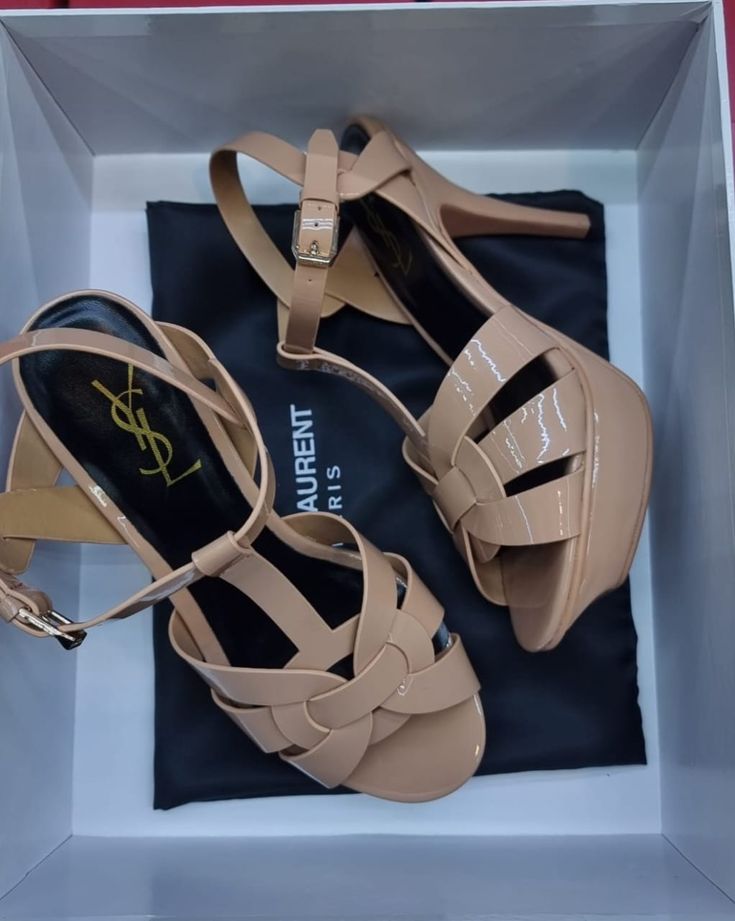 Sandale de Luxe Yves Saint Laurent Tribute  en Cuir