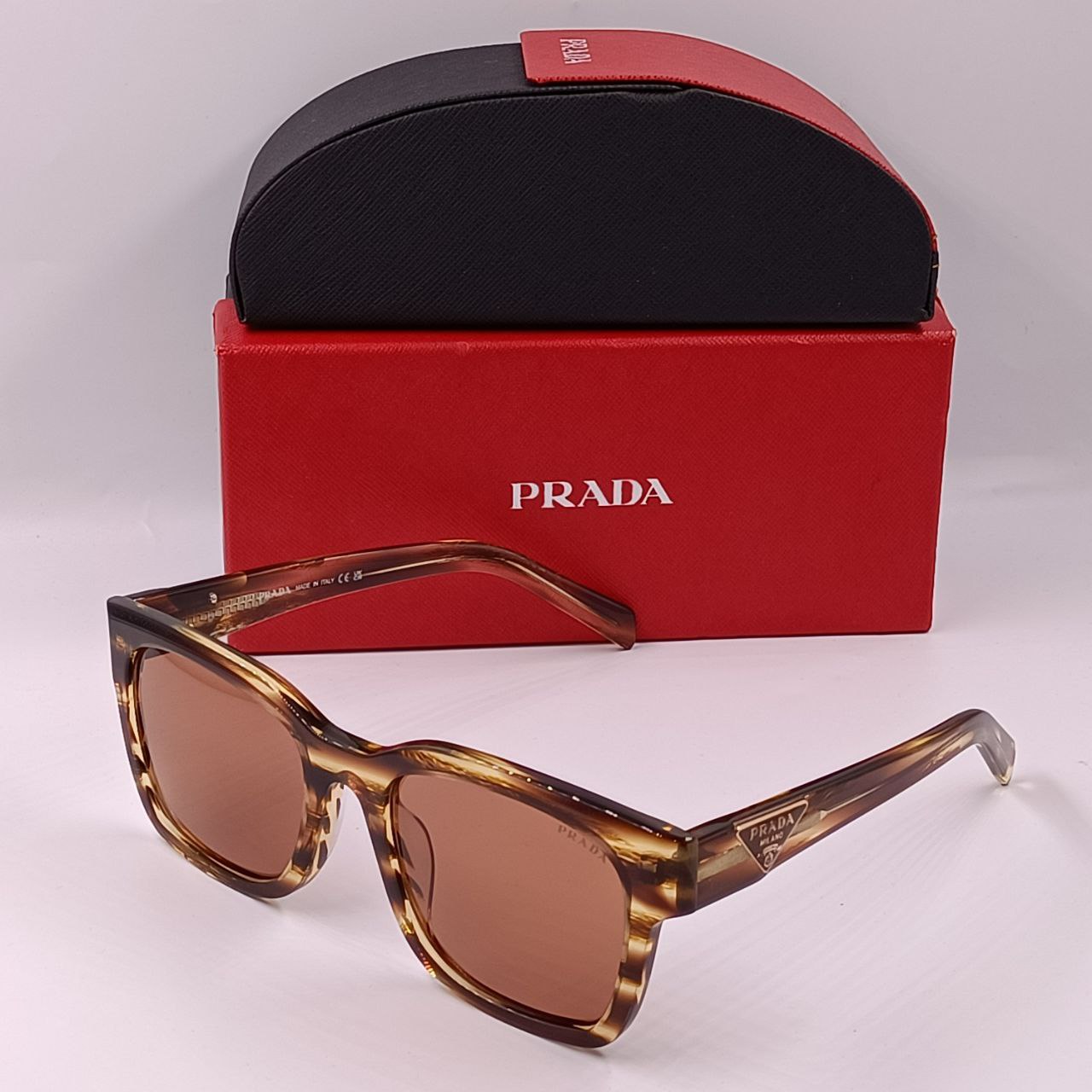 Lunette Solaire Prada