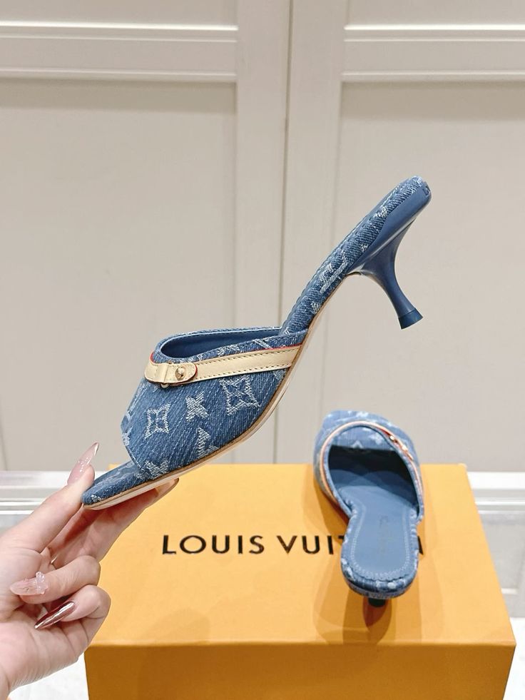 Sandale Louis Vuitton En Bleu Jean