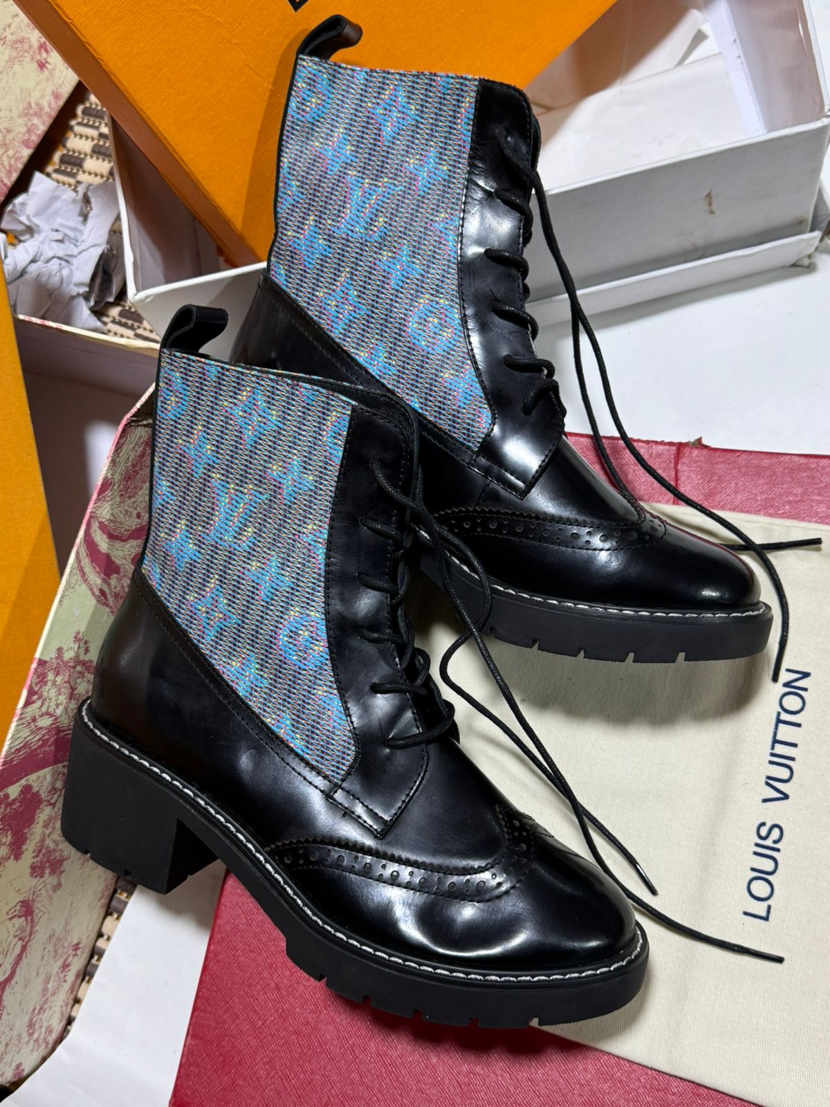 Bottine Louis Vuitton A Lacets