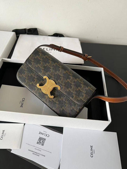 Sac Chic Céline en Vrai Cuir CL9861