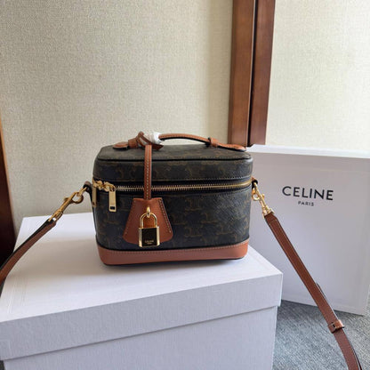 Sac Céline A bandoulière en Cuir CL9866