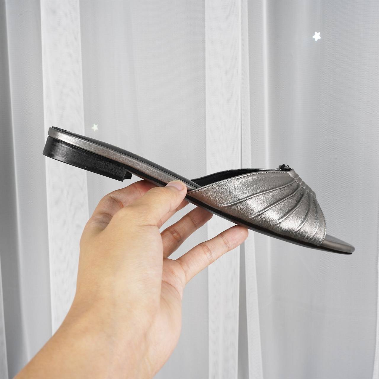 Sandale Plate Yves Saint Laurent en Cuir