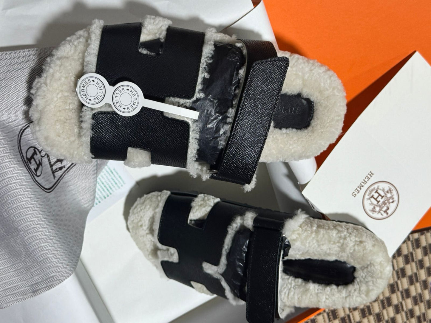 Pantoufle Mule Hermès en Shearling et daim