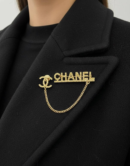 Broche A Chaîne Chanel Inoxydable