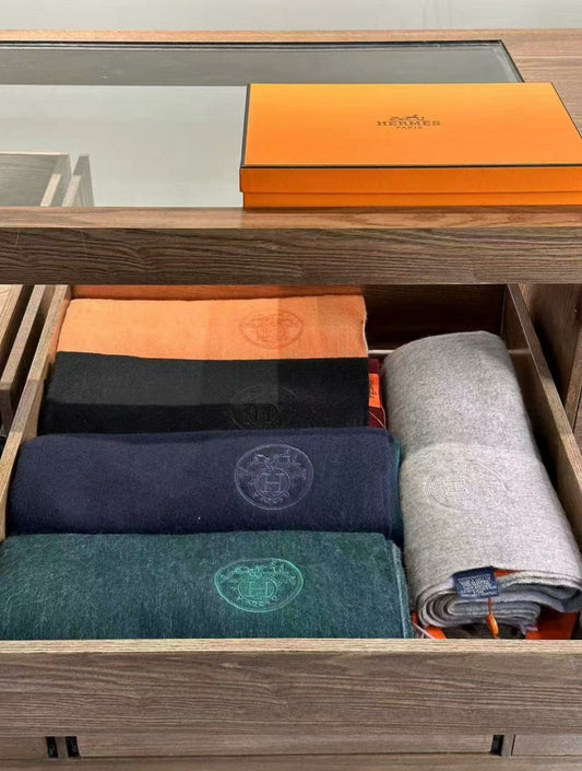 Châle En Laine Hermès