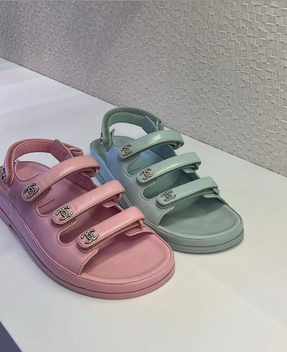 Sandale Chanel â Scratch en Vrai Cuir