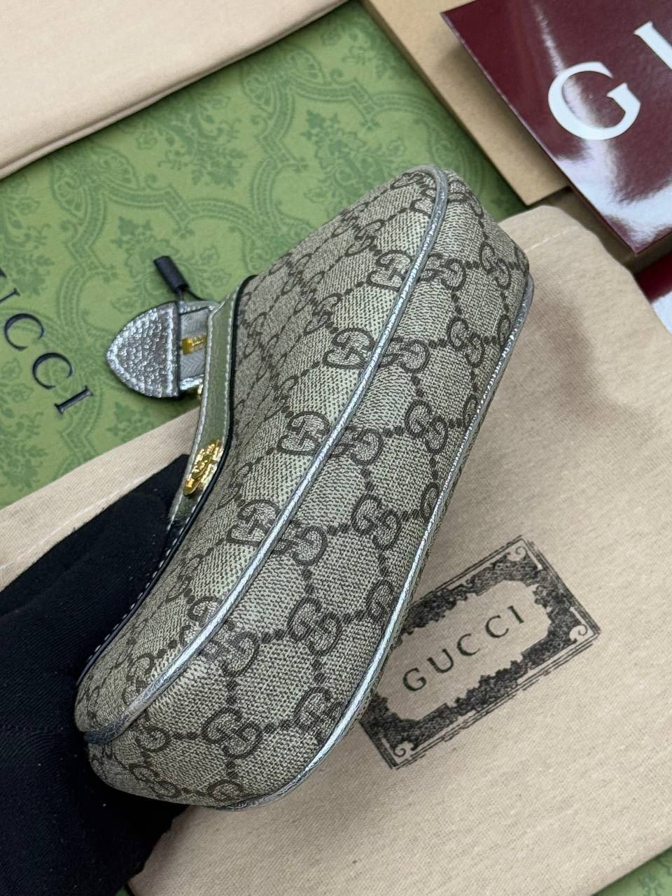 Sac Chic Gucci à détail Argenté