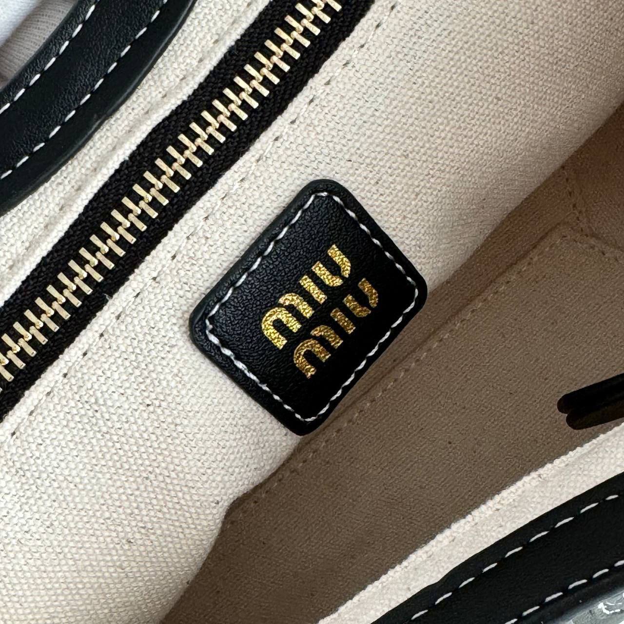 Sac Cabas Miu Miu Black