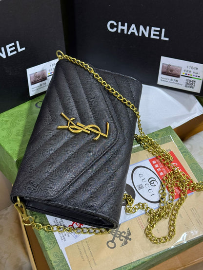 Pochette Yves Saint Laurent A Chaînette
