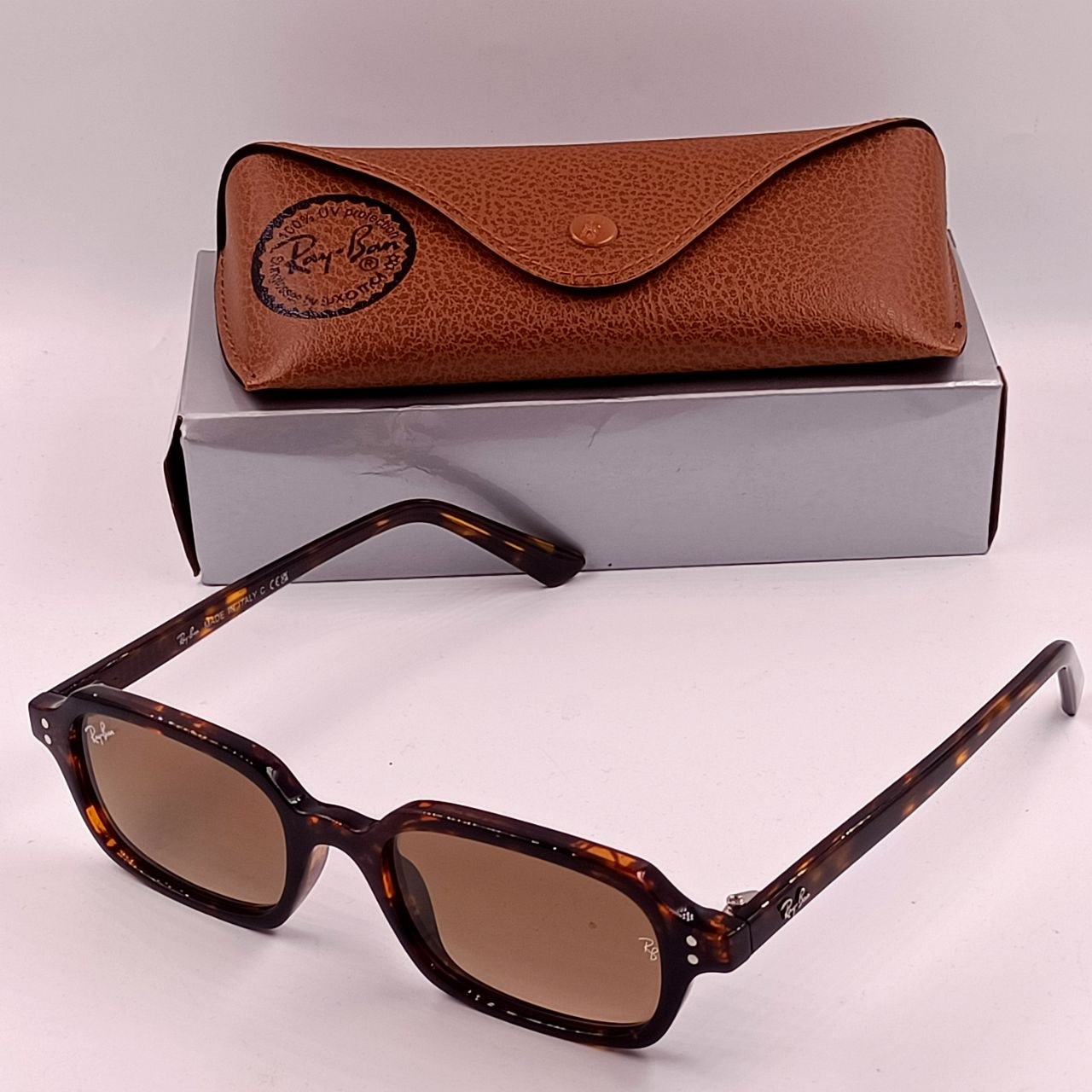 Lunette Solaire Ray Ban RB4455 Zuri