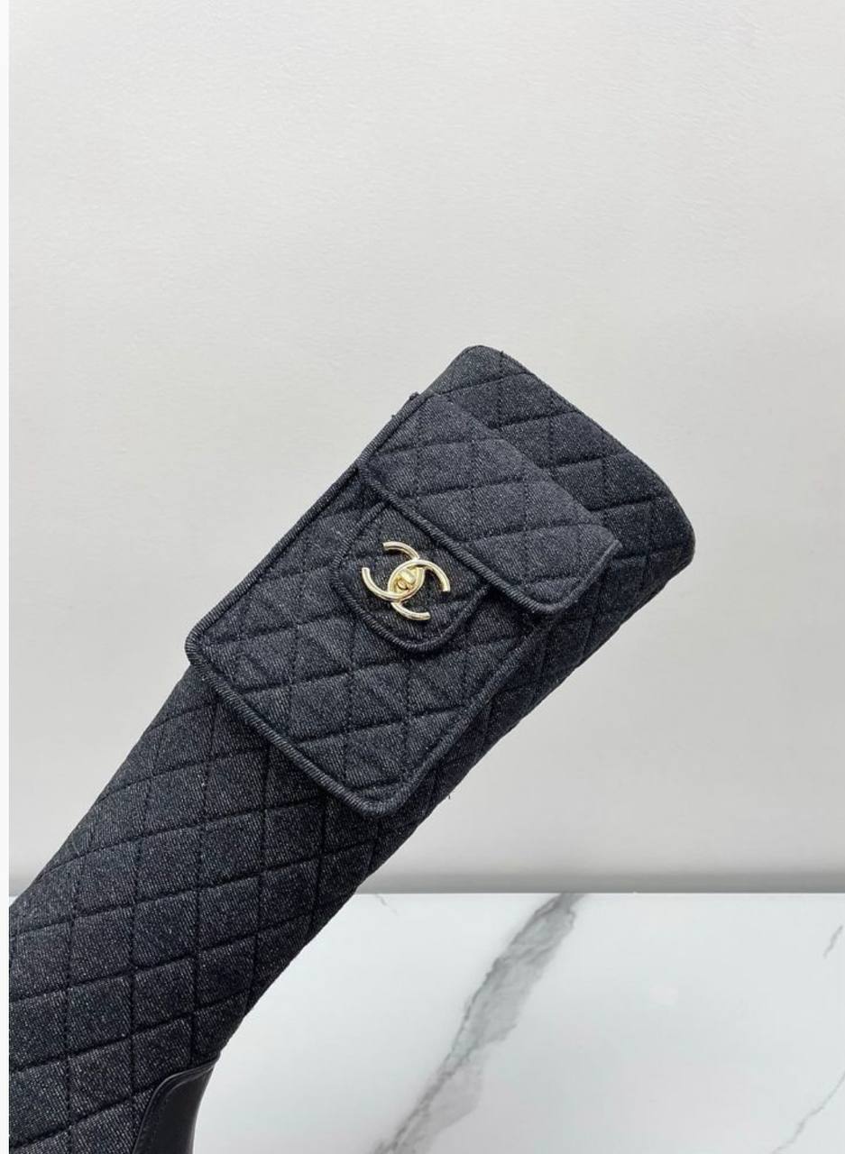 Botte Chanel en Vrai Cuir A Pochette latérale