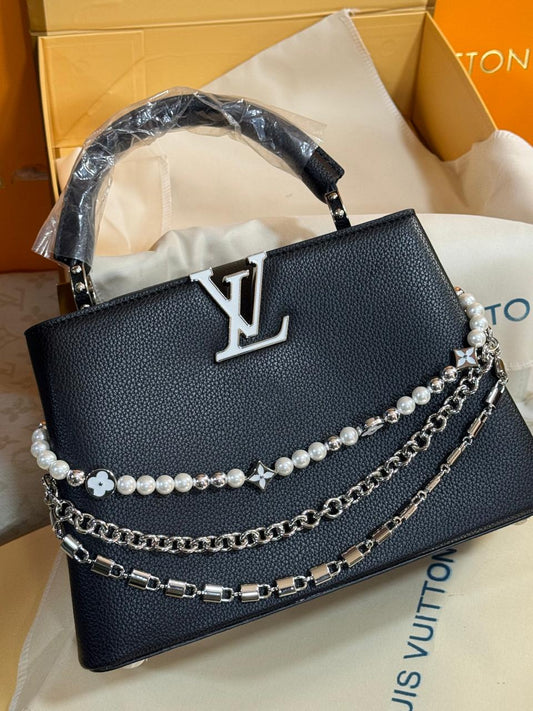 Sac Louis Vuitton Capuccine A Accessoires