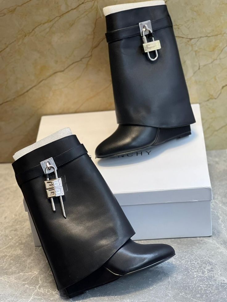 Bottine En Cuir Givenchy