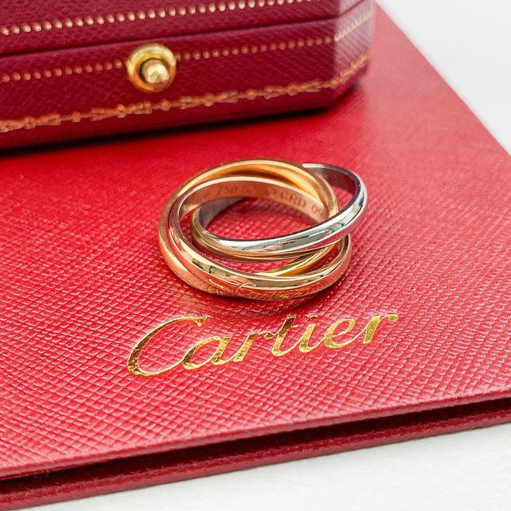 Bague Cartier Trinity de Luxe