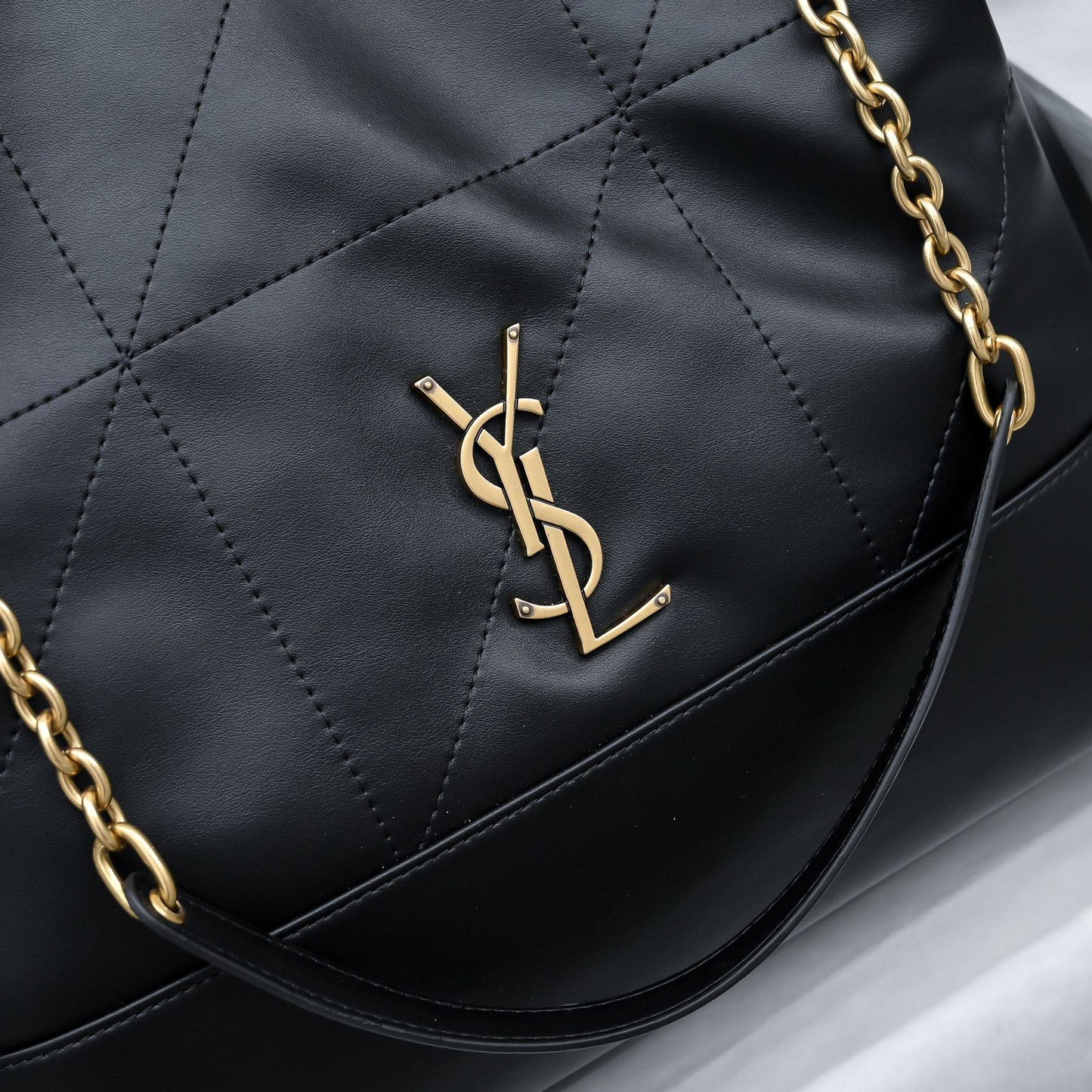 Sac Cabas Yves Saint Laurent en Cuir Matelassé Noir